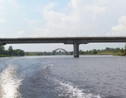 Автомобильный и железнодорожный мосты через реку Хотча
