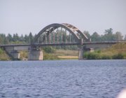 Железнодорожный мост через реку Хотча
