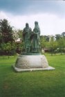 Памятник Кириллу и Мефодию в Дмитровском кремле
